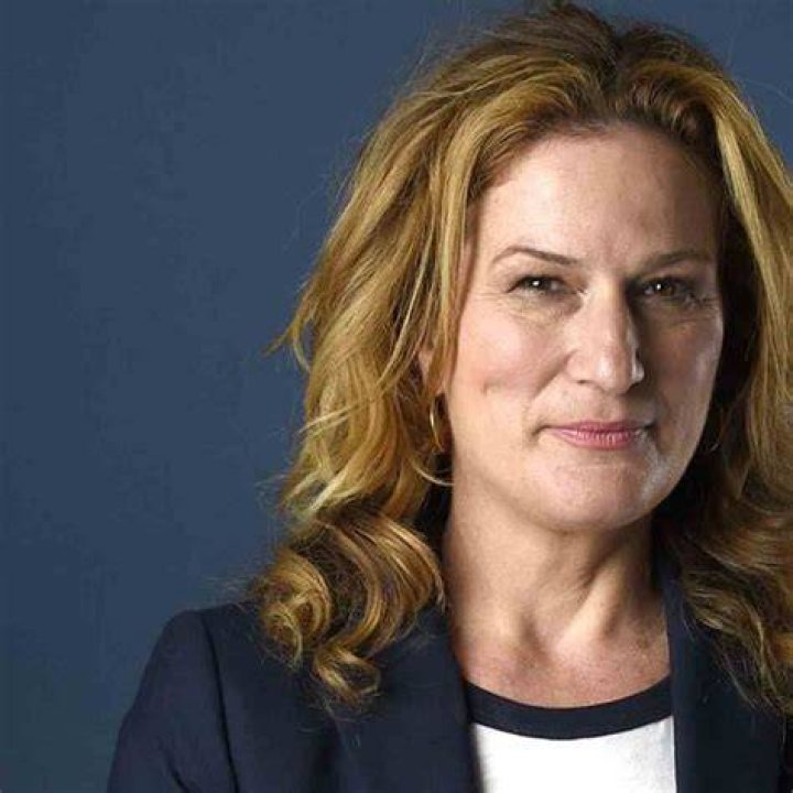 Ana Gasteyer’s Net Worth, Biography, Career, Awards, Fact and Life Story