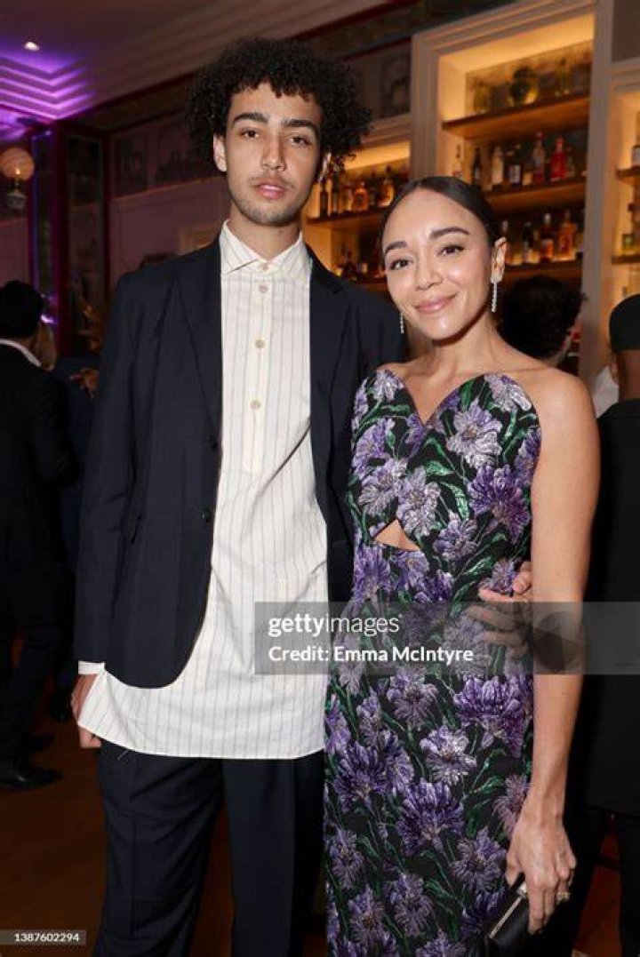 Archie Madekwe Girlfriend: Is Archie Madekwe In A Relationship?
