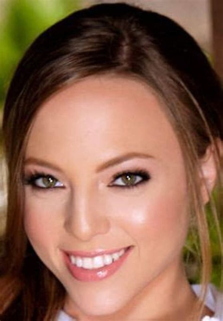 Aubrey Howard Wikipedia, Age, Height, Instagram, Boyfriend, Family
