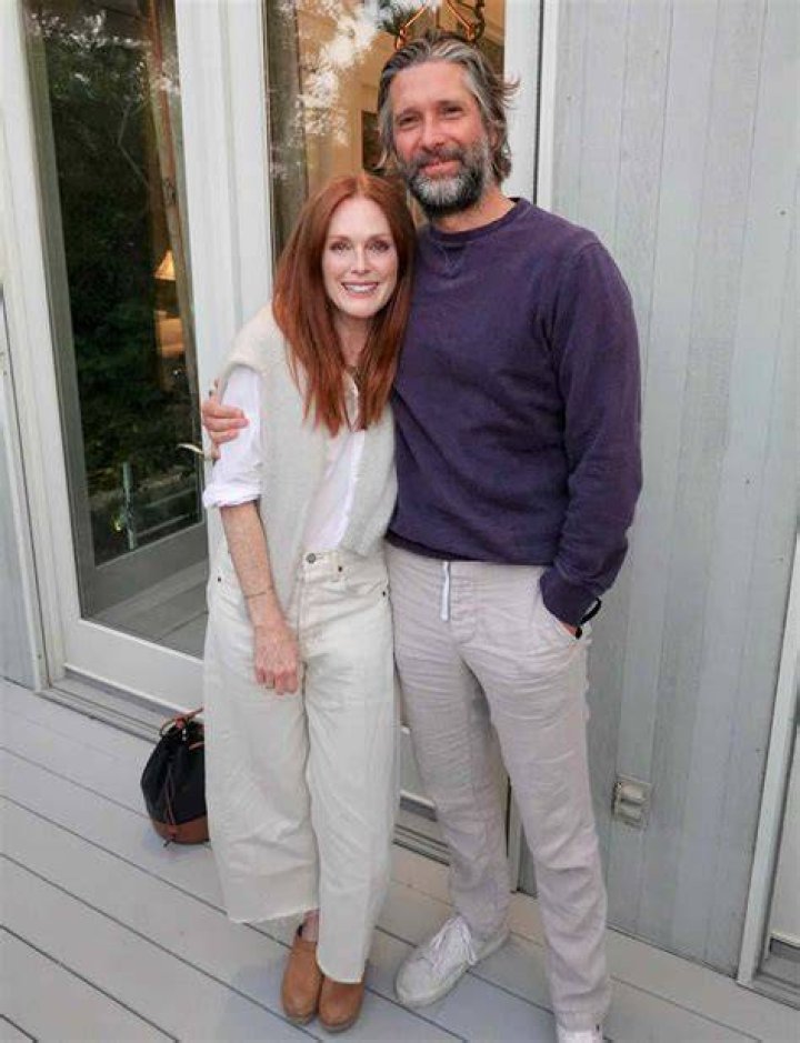 Bart Freundlich: Who is Julianne Moore’s husband? How did Julianne Moore meet her husband?