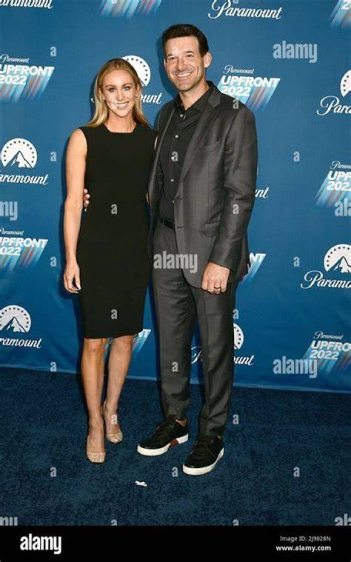 Candice Crawford (Tony Romo Wife) Wiki, Bio, Net Worth, Height, Weight, Age, Husband, Family, Facts