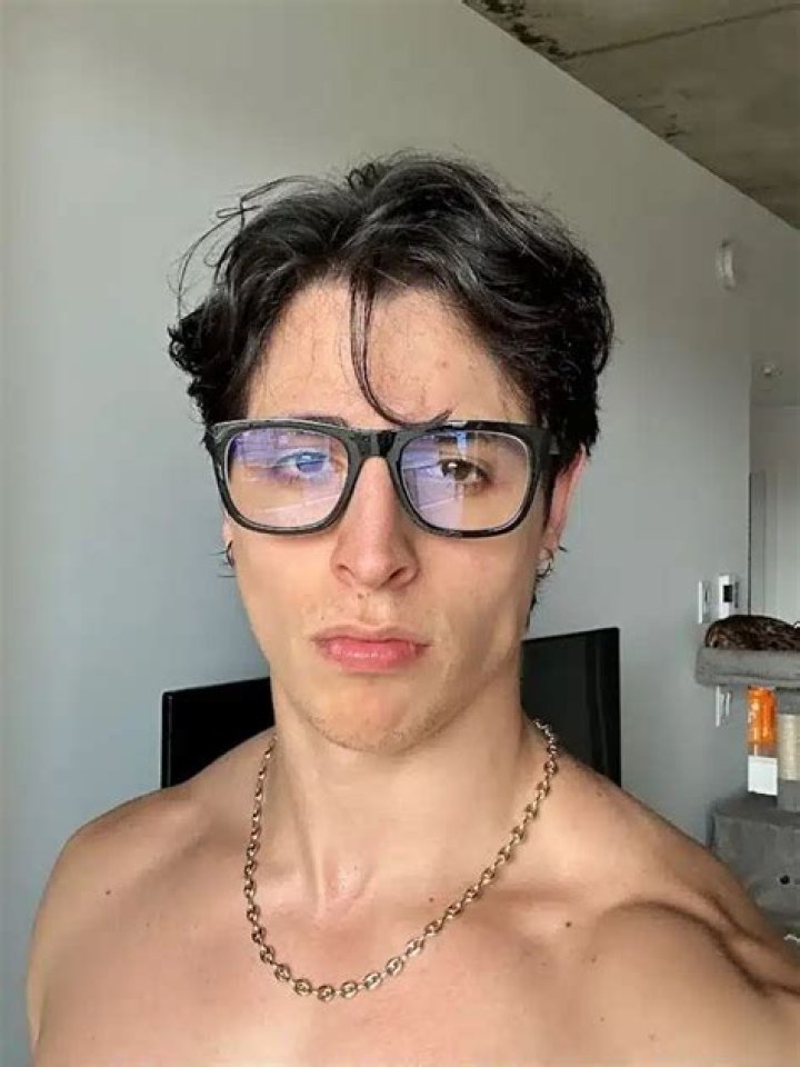 Charles Justo Wiki, Biography Age, Height, Instagram, Twitter, Girlfriend, Net Worth, Nationality