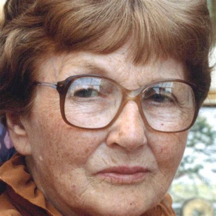 Colour Blind Catherine Cookson Wikipedia, What To Know About The Writer