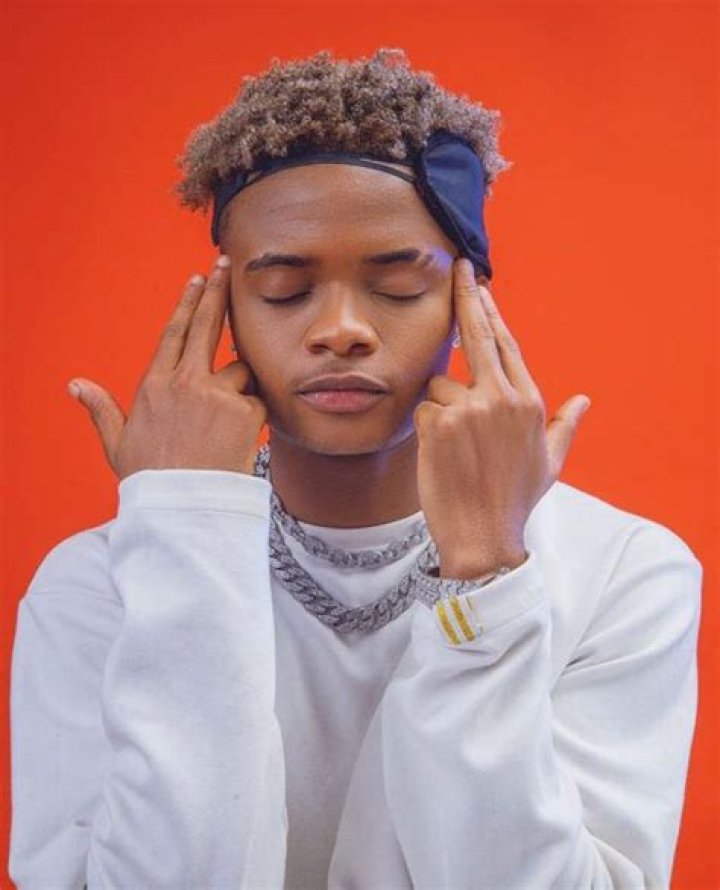 Crayon Biography: Age, Net worth, Songs, Girlfriend, Wikipedia, Real Name, Record Label & More