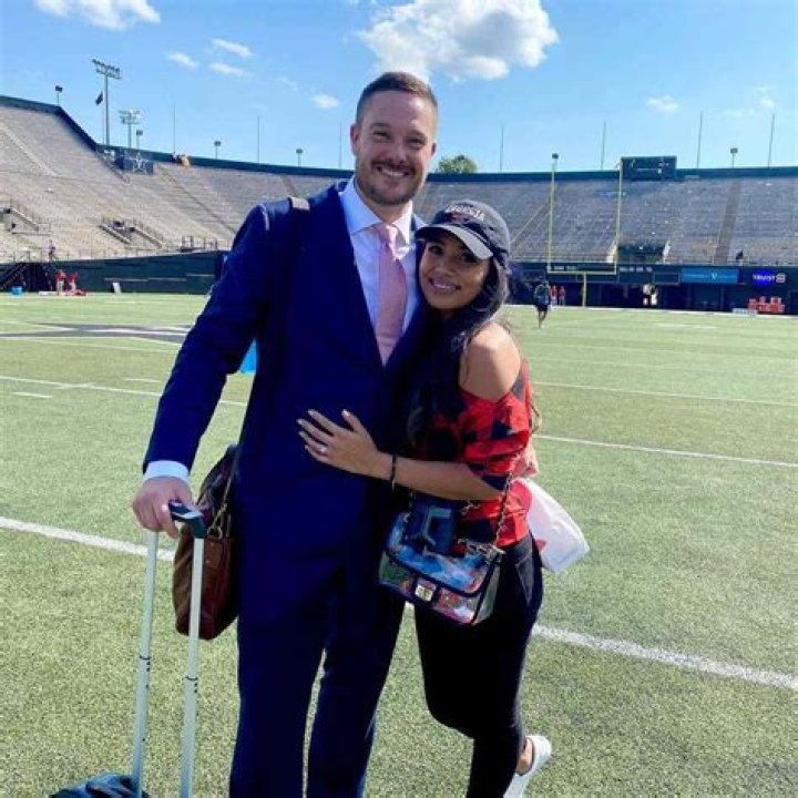 Dan Lanning Wiki Biography, Wife, Salary, Net Worth, Age, Birthday, Football Coach, Height, Instagram