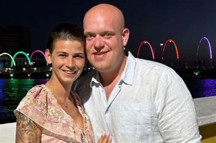 Daphne Govers Age [Alter]: How Old Is Michael Van Gerwen Wife? Net Worth Revealed