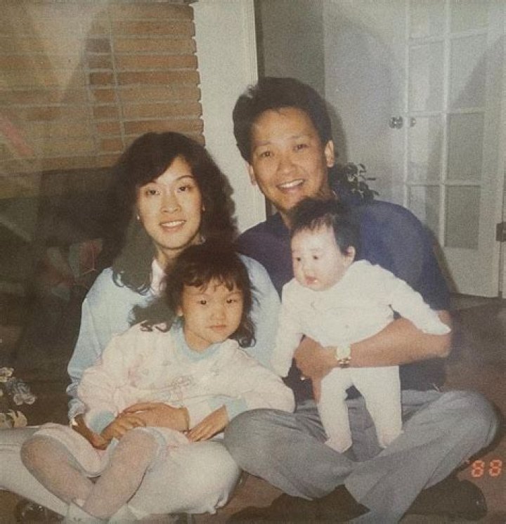 Dorothy Wang’s Parents & Siblings: Bling Empire Update!