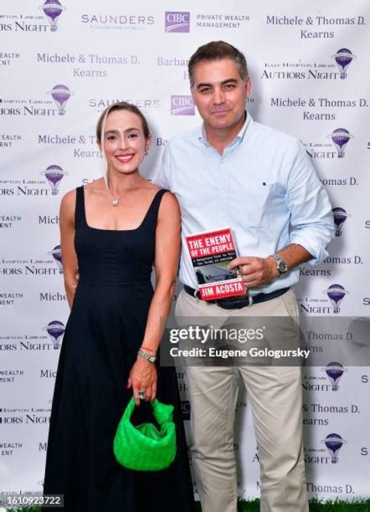 Elizabeth Landers Bio, Wiki, Age, UCLA, Education, Family, Husband, Jim Acosta, CNN, Salary and Net Worth