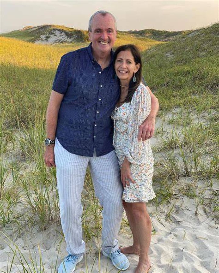 Emmanuelle Medway Murphy Age: How Old Is Phil Murphy Daughter? Wedding & Husband