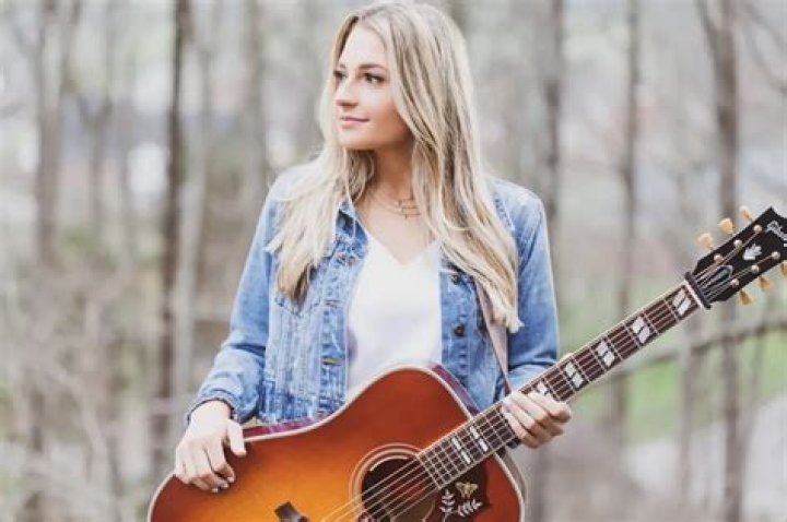 Erin Kinsey Age: How Old Is The Singer?