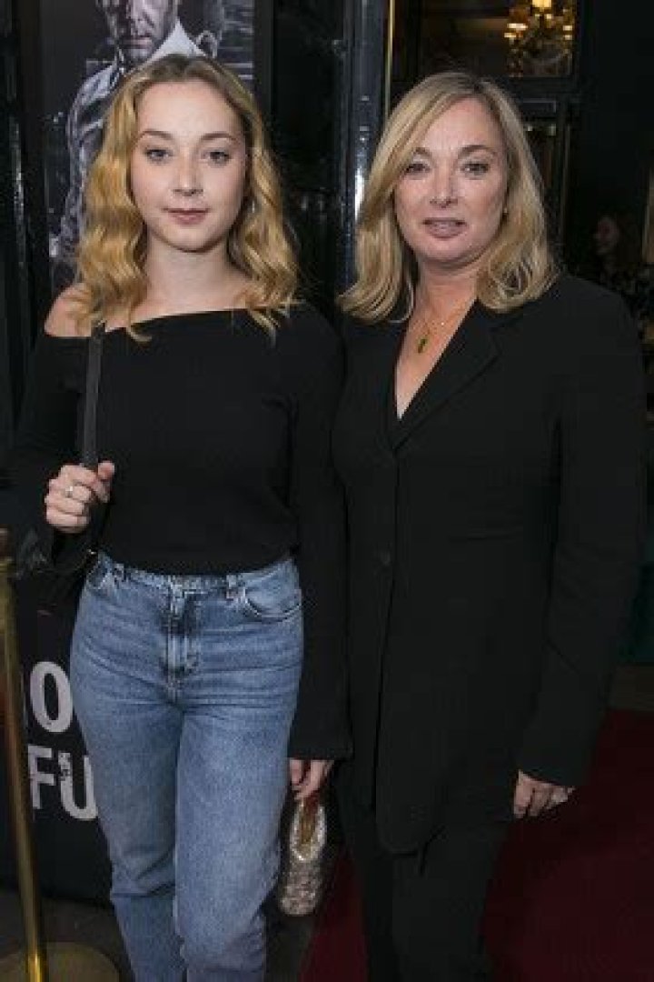 Esme Coy (Emma Amos daughter) Wikipedia, Biography, Age, Height, Boyfriend, Instagram