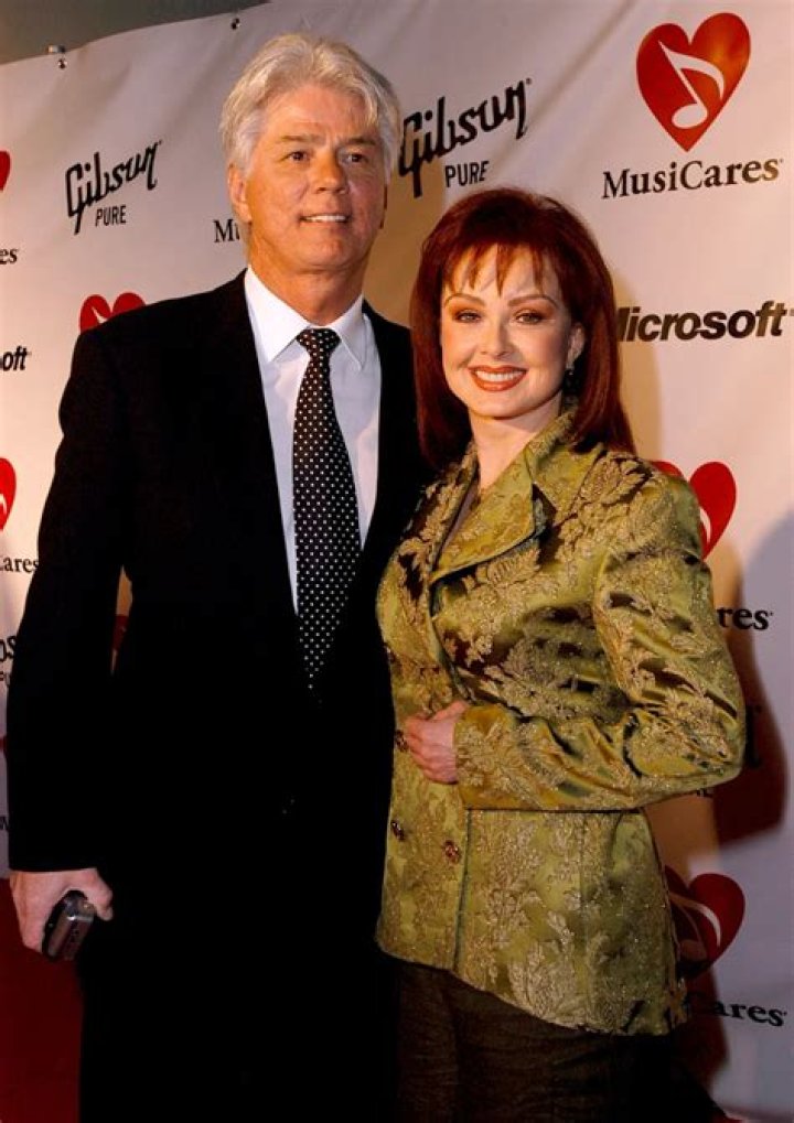 How Many Children Do Larry Strickland & Naomi Judd Have? Details To Know About The Singers Family
