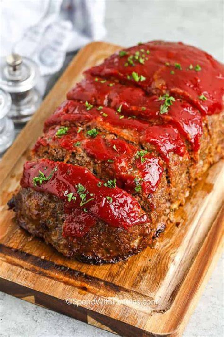 How many eggs do i put in a 3 pound meatloaf