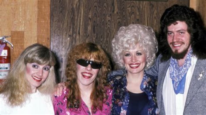 How Old Is Stella Parton? Birthday, Father, Height, Husband and Net Worth