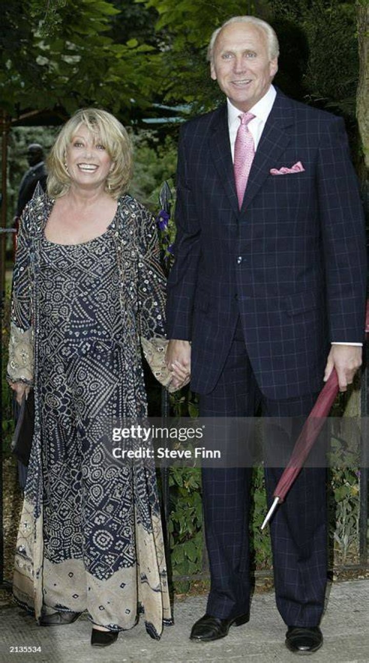 Is Elaine Paige Married? Husband Or Partner Name Amid Gay Rumors