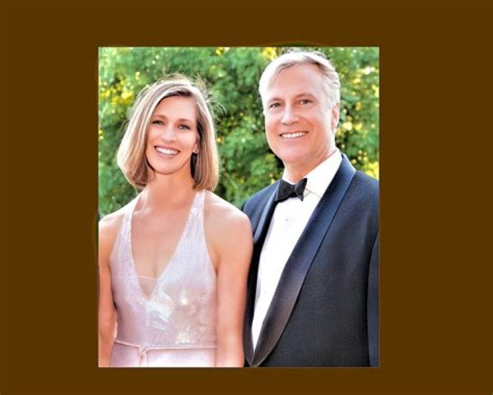 Is Mark Walter Dodgers owner married?