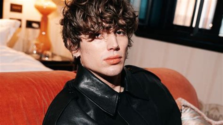 Is Vinnie Hacker Bisexual? Everything To Know About The Hype House TikTok Member
