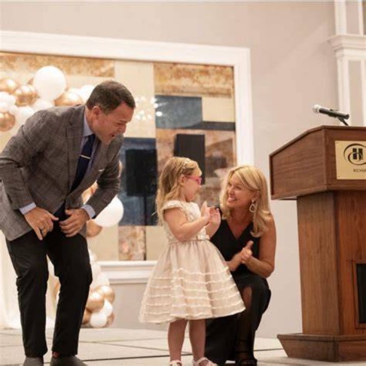 Jake Burns WTVR, Bio, Wiki, Age, Wife, CBS 6, Salary, Net Worth, Awards