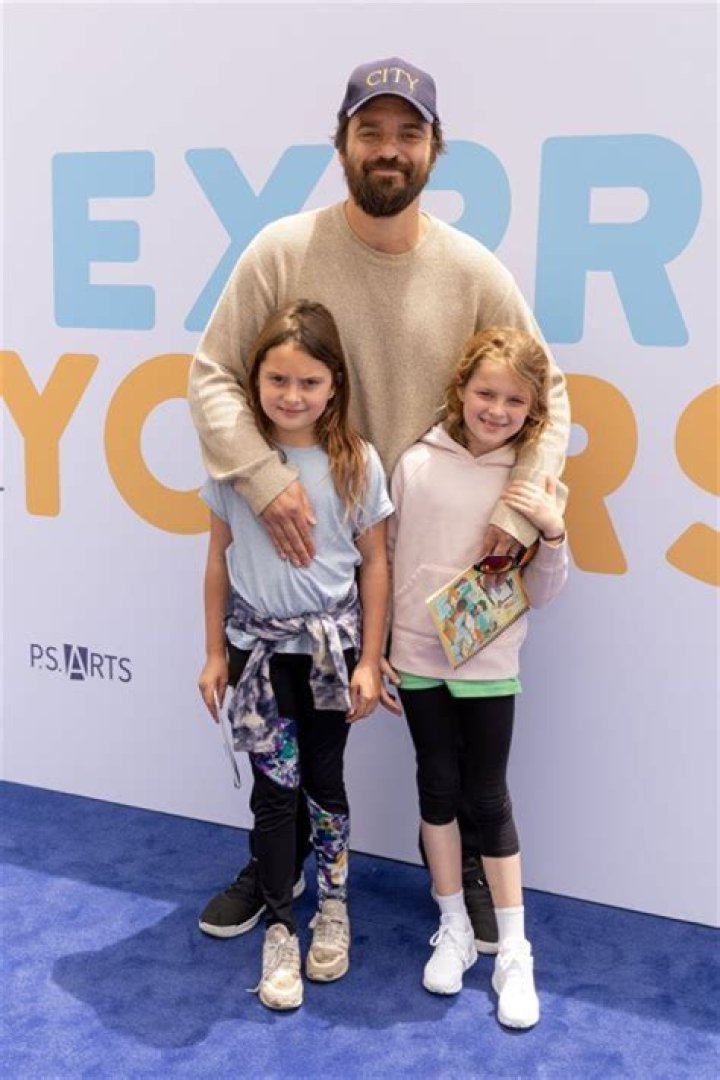 Jake Johnson: Wife, net worth, tattoos, smoking & body facts