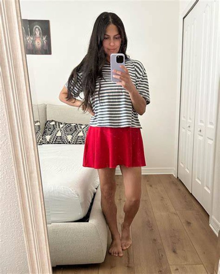 Janine Larina , Age, Wiki, Biography, , Height, Boyfriend, Instagram