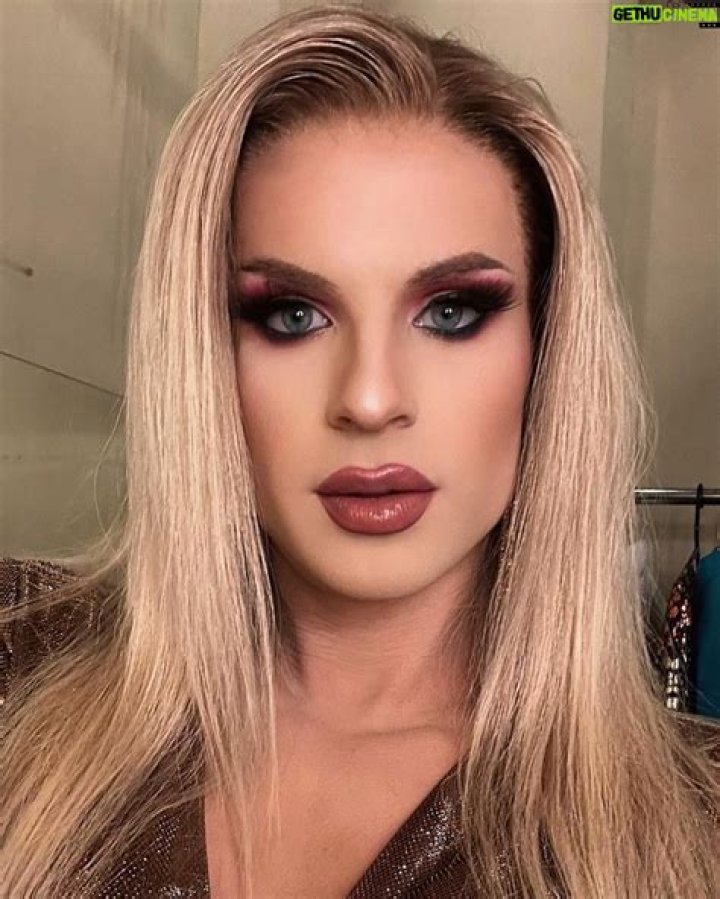 Katya Zamolodchikova Bio, Wiki, Age, Merch, Net Worth, Height, Tattoos and Instagram