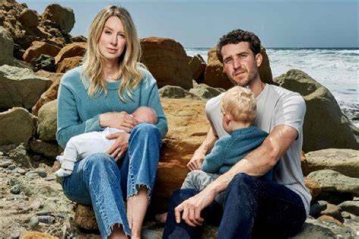 Kelly Evans Husband, Salary, Pregnant, Baby, Net Worth, Age, Height, Bio