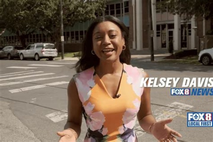 Kelsey Davis (FOX 26 News) Bio, Age, Height, Husband, Wedding, WBRC, Cheerleader and Net Worth