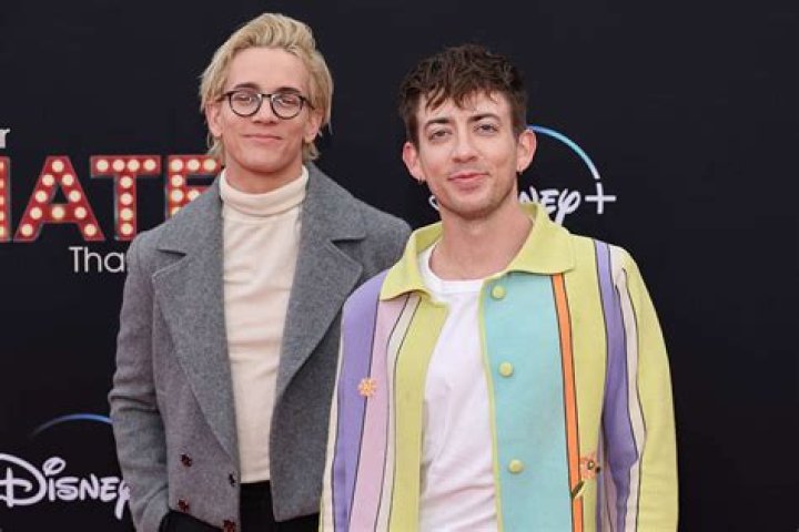 Kevin McHale Bio, Wiki, Age, Glee, NLT, Gay, Austin Mckenzie, Wheelchair, Movies, TV Shows, and Net Worth