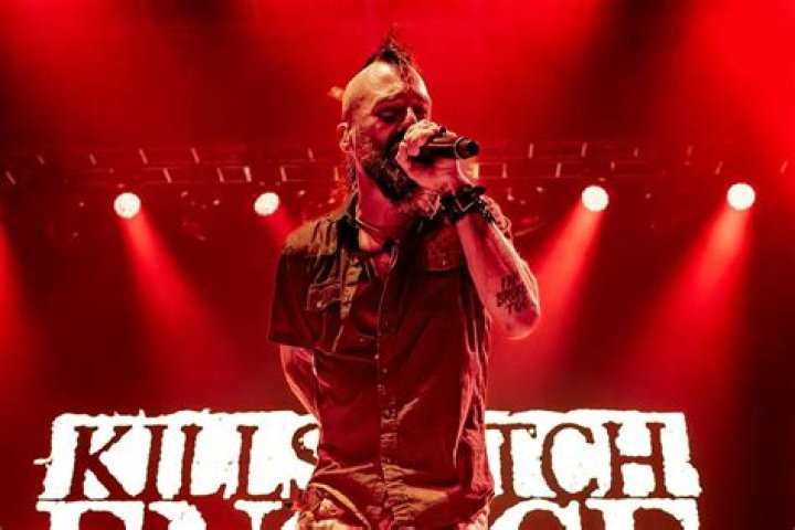 Killswitch Engage Height, Weight, Net Worth, Age, Birthday, Wikipedia, Who, Instagram, Biography