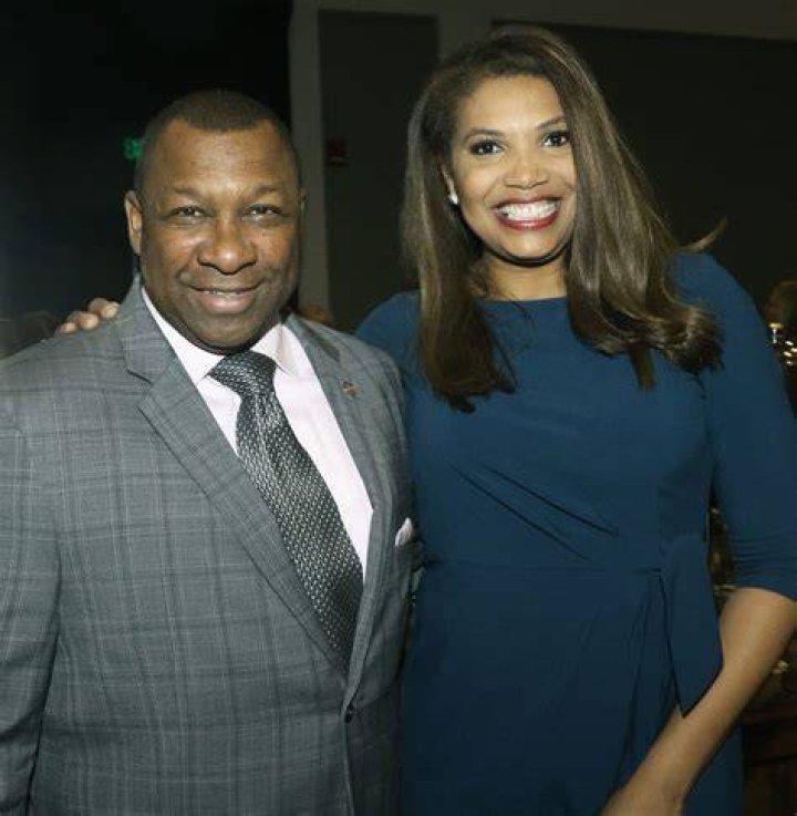 Latoyia Edwards Husband: Know About her Age, Net Worth and Height