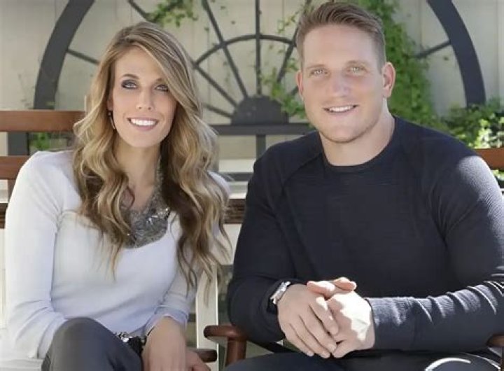 Laura Quinn Hawk Husband: Know about her Age, Height and Net Worth