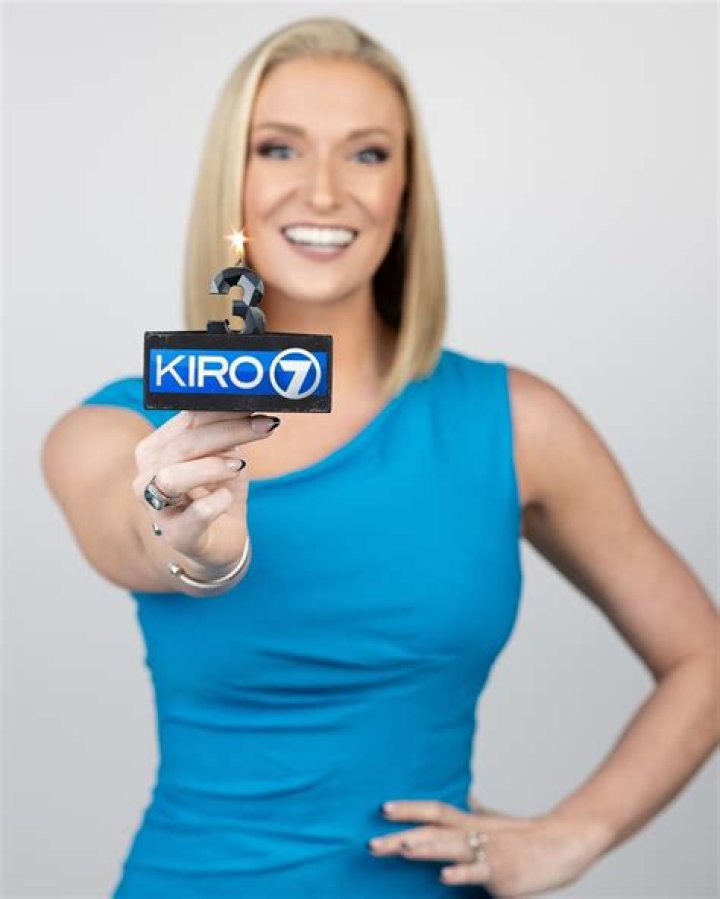 Linzi Sheldon Bio-Wiki, Age, Family, Husband, KIRO 7, Salary, and Net Worth