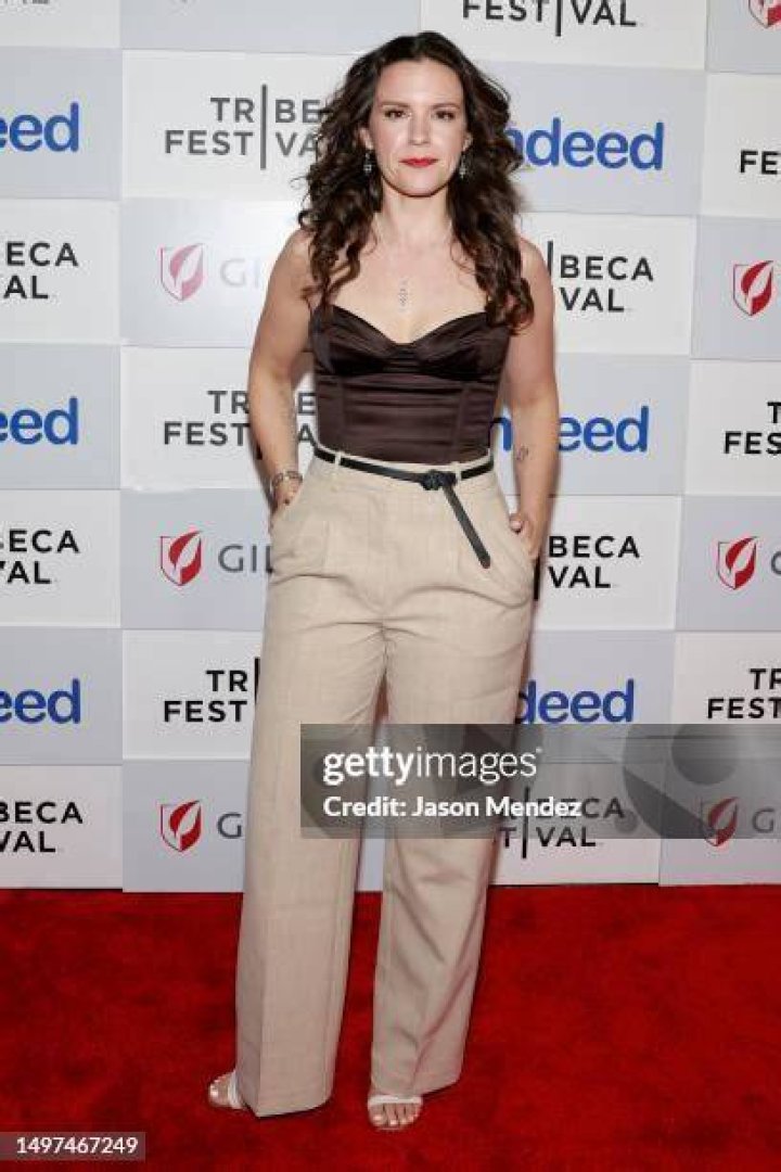 Liza J. Bennett