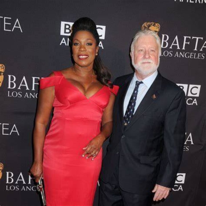 Lorraine Toussaint: Husband, net worth, tattoos, smoking & body measurements