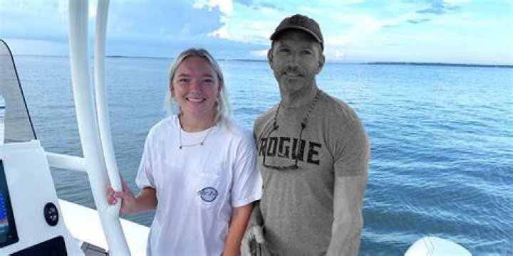 Meet Martin Surbeck Partner Ashley Judd: Learn Everything About The Biologist