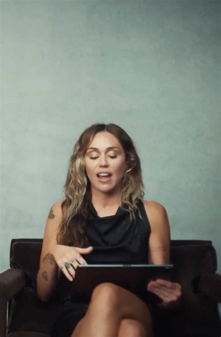 Miley Cyrus does not regret that controversial cover of Vanity Fair