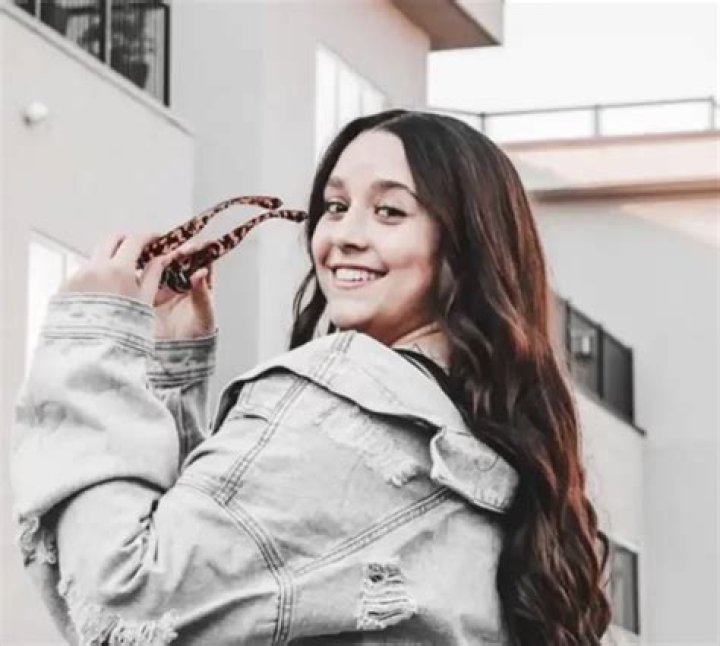 Olivia Richards Age, Wiki, Net worth, Bio, Height, Boyfriend?
