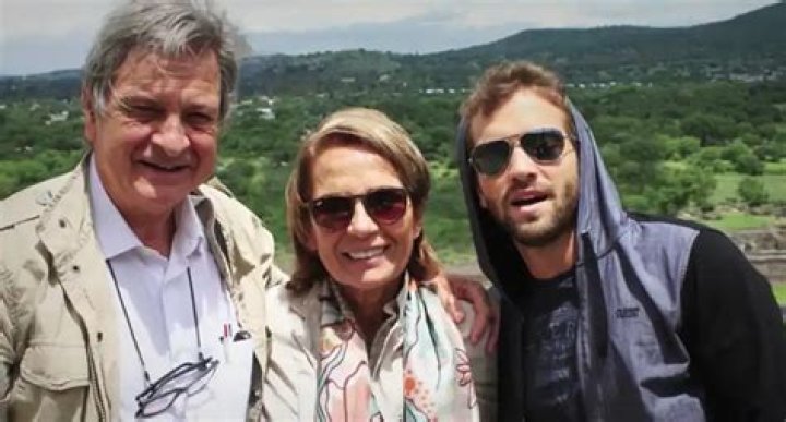 Pablo Alborán Parents: Meet Salvador Moreno de Alborán Peralta and Elena Ferrándiz Martínez