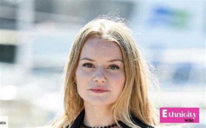 Romane Jolly Age and Wikipedia: Meet Her Parents On Instagram