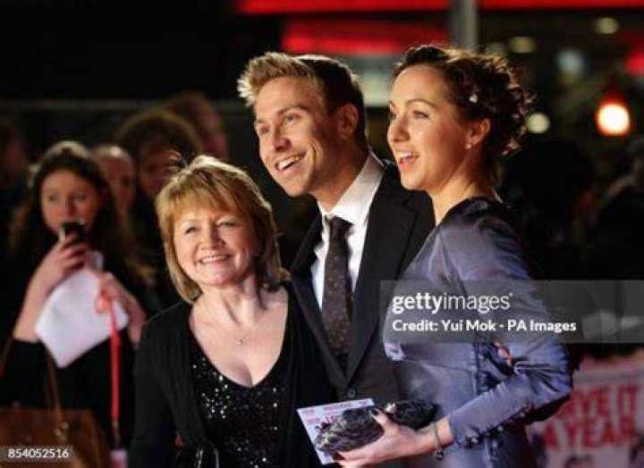 Russell Howard Parents: Meet Ninette Veale and David Howard