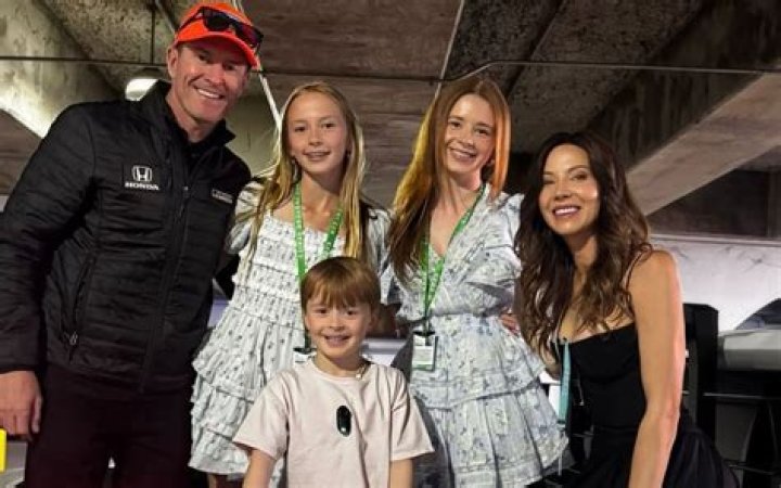 Scott Dixon Wife Emma Davies: Wiki, Age, Net Worth, Family