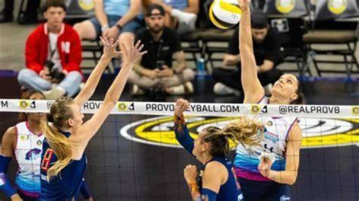 Shyann Malone Bio, Age, Family, Husband, Kids, HLN, Volleyball, Salary