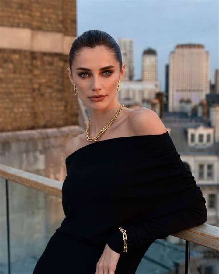 Stacey Donaldson Bio, Wiki, Age, Height, Husband, Denver 7 and Net Worth