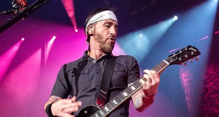 Sully Erna Net Worth, Income, Salary, Earnings, Biography