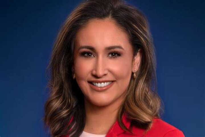 Suzanne Marques Bio, Age, Family, Husband, Children, Salary, Fox 11, and Worth