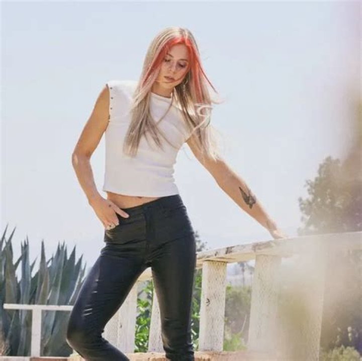 Taylor Acorn Age, Wiki, Biography, Instagram, Height, Boyfriend, Net Worth