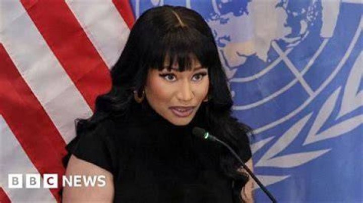 This Is Why Fans Think Nicki Minaj Is Pregnant Again As She Features In VMA Awards