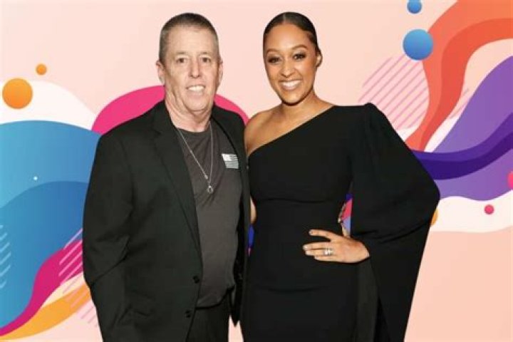 Timothy Mowry Bio, Wiki, Age, Height, Family, Career, Tia & Tamera Mowry’s Father, and Networth