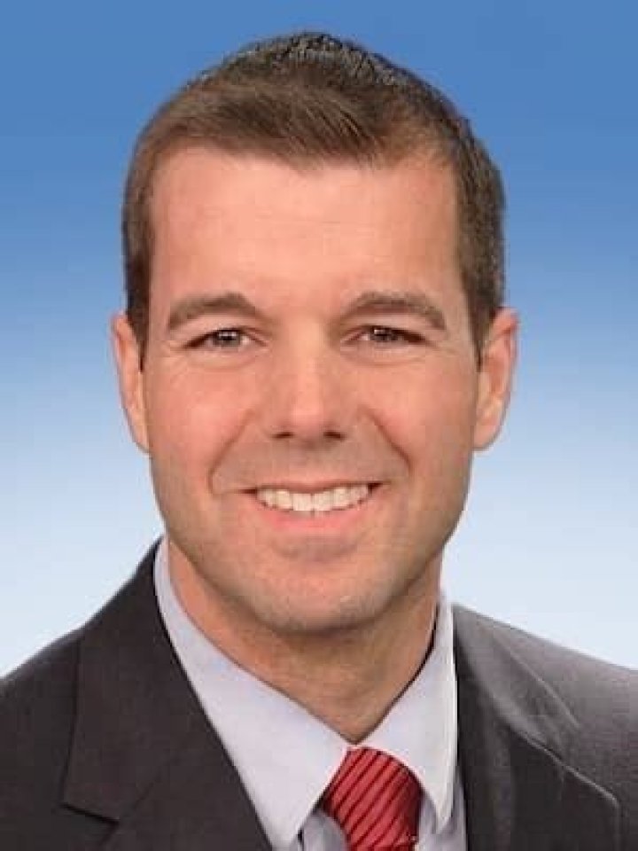 Tom Roussey Biography, Age, Family, Wife, ABC 7, Salary and Net Worth