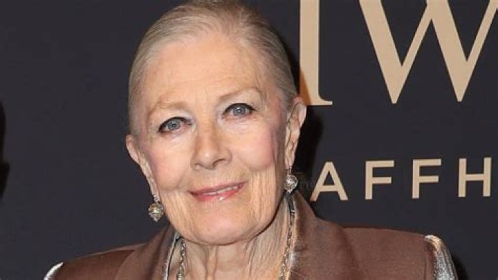 Vanessa Redgrave Bio, Wiki, Age, Height, Parents, Husband, Camelot, and Net Worth